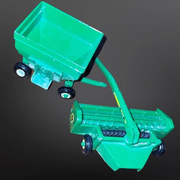 ERTL JOHN DEERE DIECAST Lawn Mower Tractor Tractor Cart & Tractor with Loader B6 - Picture 3 of 7